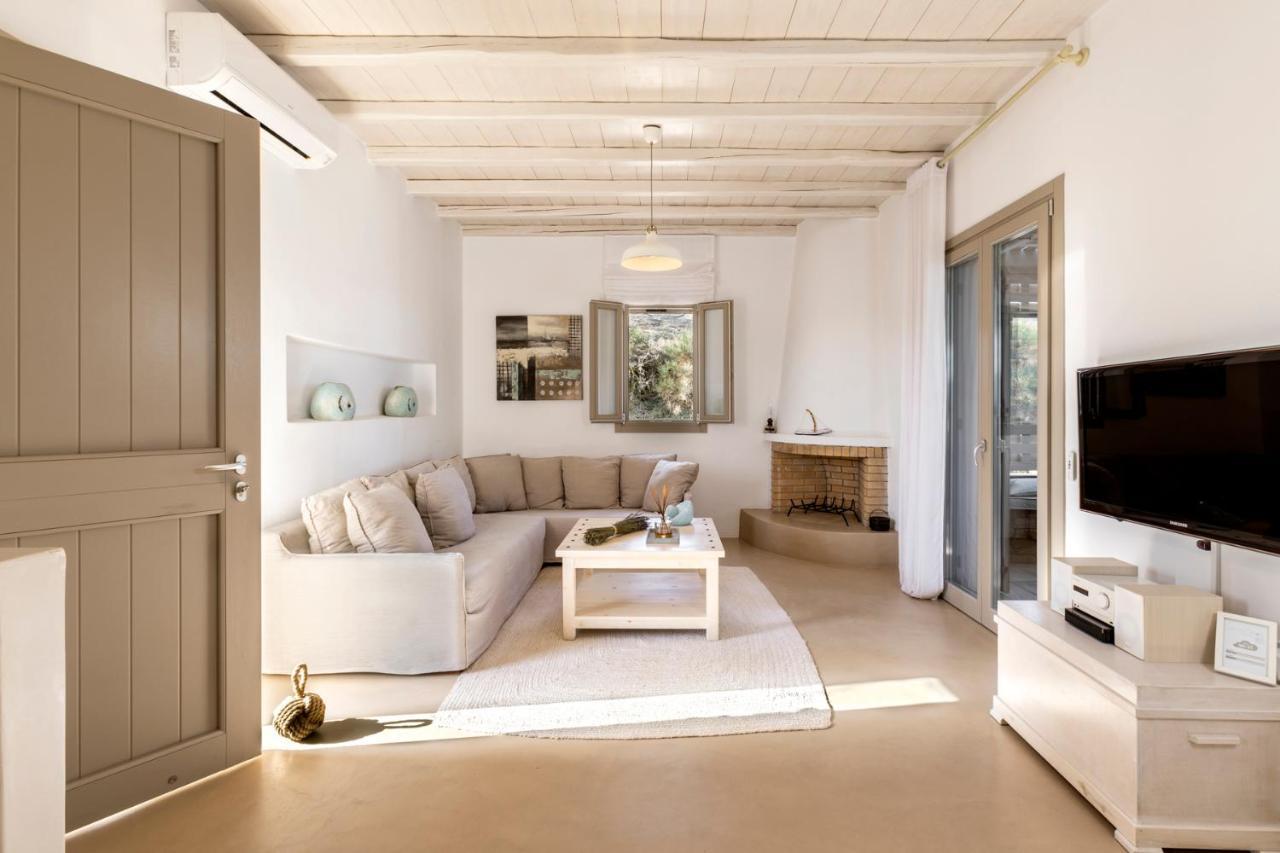 White Tinos Luxury *