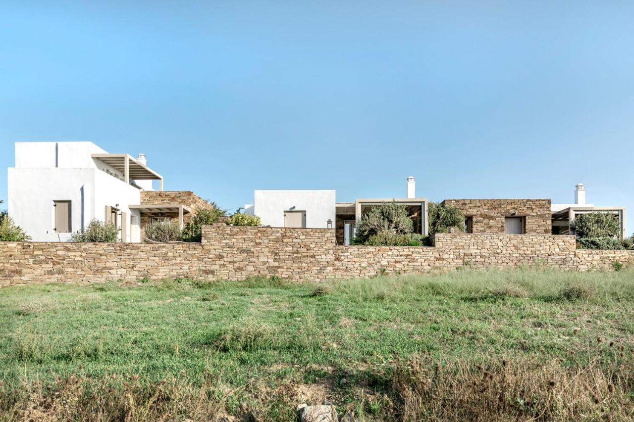 White Tinos Luxury Holiday home *