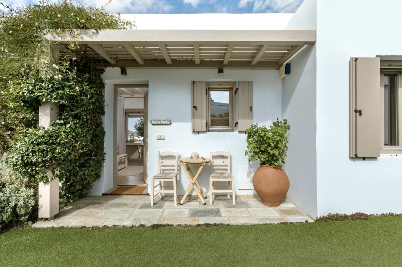 White Tinos Luxury * Steni