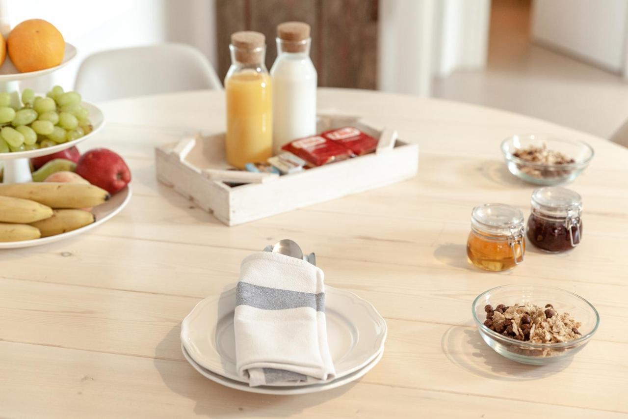 White Tinos Luxury Stení