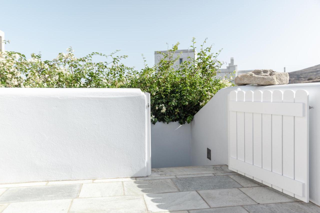 White Tinos Luxury *